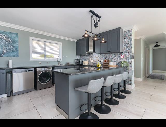 3 BEDROOM PENTHOUSE SOLD IN BIG BAY
